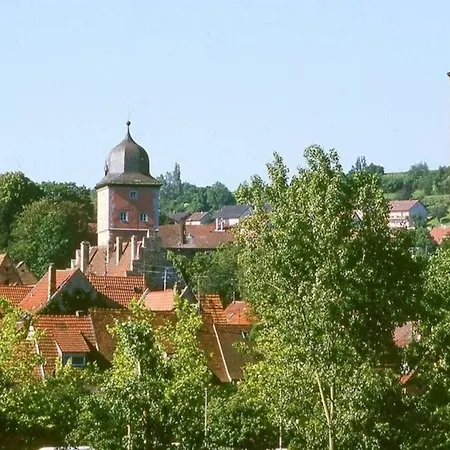Beas Gastehaus Hygge: Moderne Mit Aussicht Appartement Ochsenfurt